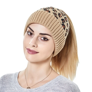 Bonnet Queue De Cheval Imprimé Léopard Tricoté Chaud Hiver Mode Extérieur Messy Bun Pour Femmes