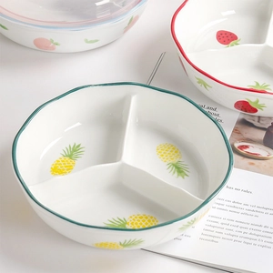 Détail du bol divisé en céramique à 3 compartiments avec motif ananas pour micro-ondes