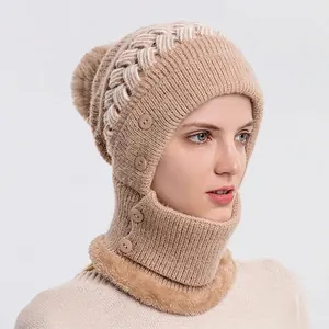 Damen-Strickkapuzenschal mit Kunstpelzbesatz und Pompon in beigem Winterstrickstoff