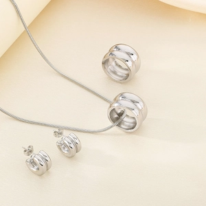 Elegant silver stainless steel jewelry set with double ring necklace, ring and earrings