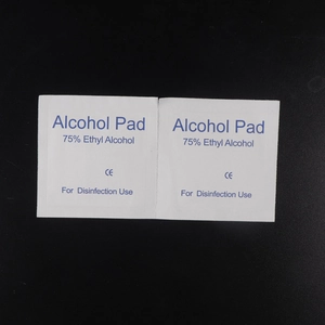 Essentielles 4-teiliges Maniküre-Set mit professionellen 75% Alkohol-Pads für die Nagelpflege