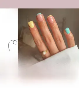 Französische Press-on-Nägel in Blau und Gelb mit Details zum kompletten Set