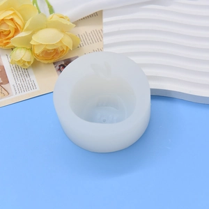 White cylindrical silicone mold for DIY apple-shaped candles and aromatherapy plaster decor