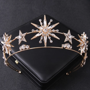 Exquisite golden star crown with sparkling rhinestones for princess wedding photography