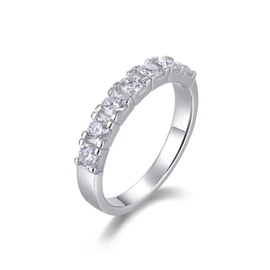 S925 sterling silver ring featuring seven round moissanite stones in a classic row setting