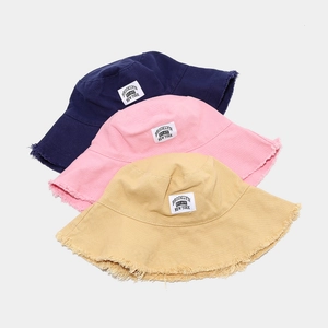 Cappelli a secchiello vintage in tela con bordi sfrangiati e logo Brooklyn in blu e giallo