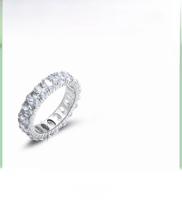 Macro shot showing 0.36cm oval cubic zirconia stones on a S925 sterling silver ring band