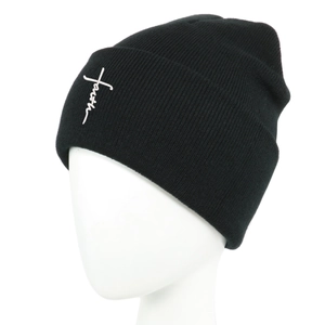 Bonnet en tricot noir avec broderie Faith en forme de croix sur le bord plié