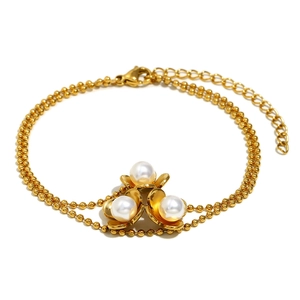 Elegant 18K gold plated stainless steel beaded bracelet with pearl flower charms