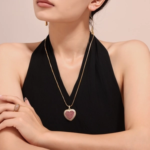 Parure en or 18K avec pendentif cœur en zircone et bague ajustable pour femme