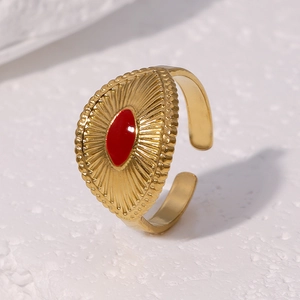 Bague ouverte en acier inoxydable doré 18 carats avec émail rouge et motif soleil