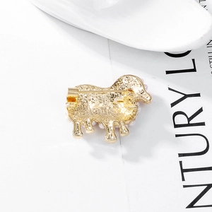 Broche mouton dorée avec perles blanches pour manteaux femmes, finition alliage de qualité