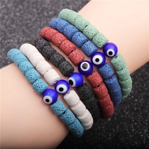 Sechser-Set bunte Vulkanstein-Armbänder mit Evil-Eye-Perlen aus Harz für Damen