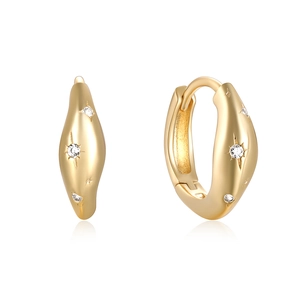Detailed close-up of S925 silver star hoop earrings with gold plating and zircons