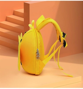 Detail of yellow bee toddler backpack with breathable mesh back and bear zipper pull