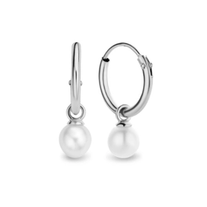 Detailed view of elegant silver hoop earrings featuring white round pearl pendants