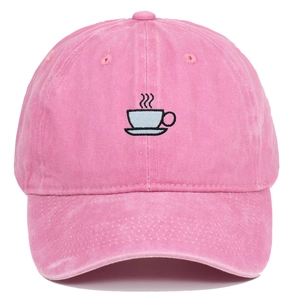 Casquette de baseball en coton lavé rose avec broderie de tasse à café sur le devant