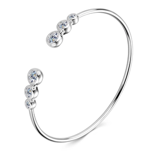 Bracciale aperto minimalista in argento sterling 925 con sei pietre moissanite