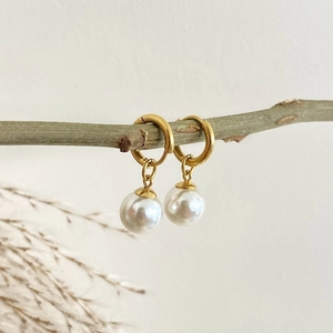 French vintage 18K gold plated titanium steel hoop earrings with round pearl pendants