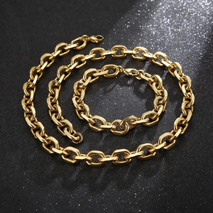 Set collana e bracciale in acciaio inossidabile dorato con maglie ovali spesse