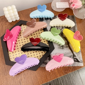 Hair Claw Clip Plastic Acrylic Large Heart Shaped Shark Clip Fashionable Ponytail Holder Styling Accessory Women
