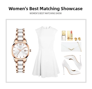 Montre élégante en céramique blanche et or rose avec des accessoires de mode chics