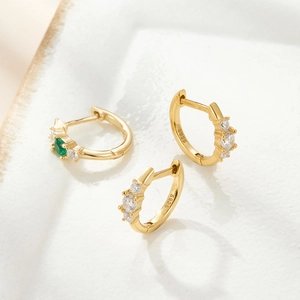 925 silver gold plated hoop earrings with emerald green and white cubic zirconia stones
