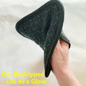 Flexible black silicone heat-resistant oven mitt with anti-slip texture for safe kitchen baking