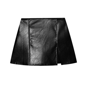 Mini-jupe tendance en similicuir noir pour femmes avec fente latérale stylée