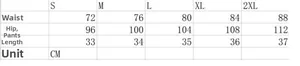 Detailed size chart for high-waisted denim shorts showing waist and hip measurements in CM