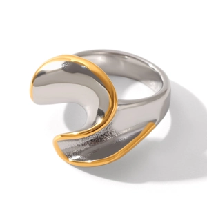 Minimalistischer unregelmäßiger Edelstahlring im Wellendesign mit Gold-Silber-Finish