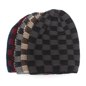 Winter checkered knit beanie hats for men and women featuring soft thermal lining