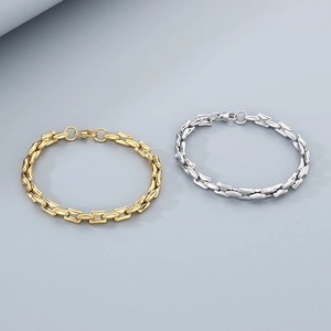 Minimalist titanium steel chain bracelets for men and women in gold and silver finishes