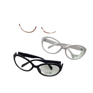 UV400 protective oval sunglasses for kids in black and white frames with CE marking