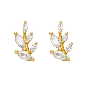 Eleganti orecchini a foglia dorata con zirconi taglio marquise in stile minimalista