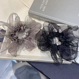 Set di elastici per capelli in organza grandi nei colori nero e grigio-marrone