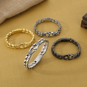 Men 316L Stainless Steel Bracelet Vintage Carved Totem Pattern Retro Cuban Link Chain Jewelry Biker Punk Style Masculine