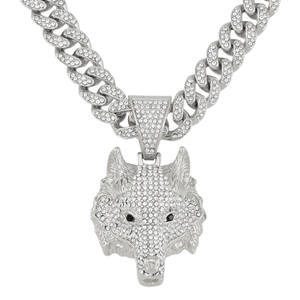 Collier à pendentif tête de loup argenté avec strass et chaîne à maillons cubains