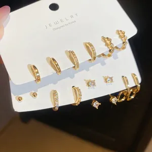 Eleganti Orecchini a Bottone in Rame con Zirconia Rotondi Quadrati Collezione Cerchi con Perno in Argento Sterling 925 Gioielli Donna