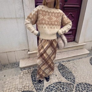 Women Pullover Sweater Geometric Jacquard Crew Neck Long Sleeve Loose Knitwear Fuzzy Warm Autumn Tops