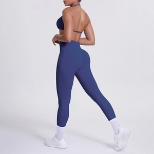 Dettaglio completo yoga blu scuro con reggiseno scollato e leggings a vita alta senza cuciture