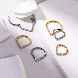 Septum clickers en titane G23 en forme de goutte avec zircons en or et argent