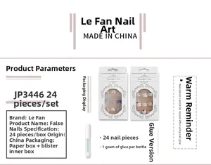 Détail du kit de 24 faux ongles rose et blanc avec strass 3D et colle de 1g incluse