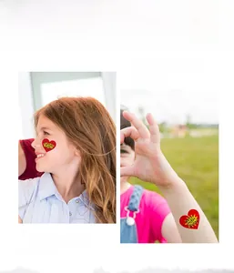 Détails des tatouages de fête des mères avec cœurs et motifs Best Mom Ever étanches