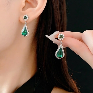 Elegant silver necklace and waterdrop green gemstone earrings set for evening dresses