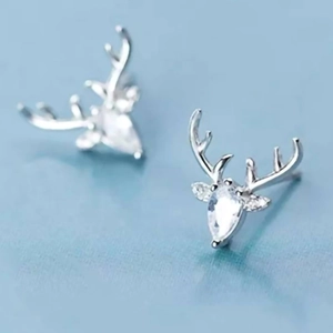 Eleganti orecchini a lobo a forma di renna in argento 925 con zirconi a forma di goccia