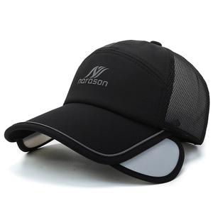 Casquette de baseball noire respirante avec bords latéraux rétractables pour protection solaire
