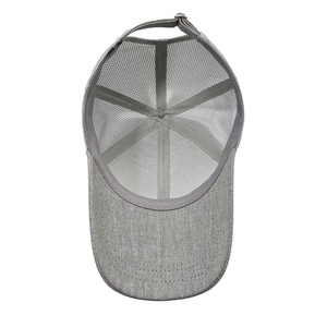 Casquette de sport grise pour homme avec longue visière et dos en filet respirant