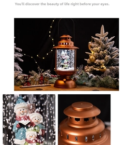 Lanterna natalizia vintage in bronzo con tre pupazzi di neve e luce LED integrata