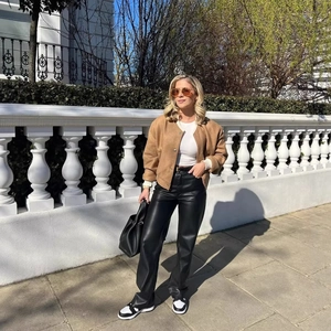 Women's casual stand collar bomber jacket in brown with contrast pockets and street style